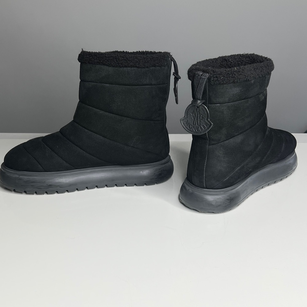 Moncler Hermosa Sz 40 US 10 Black Suede Shearling Lined Ankle Boots